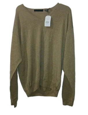 Metropolitan view men's v-neck sweater - Image 1 of 4