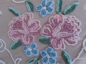 Vintage Mauve Rosa Blau Blume Floral Chenille Tagesdecke Twin 64” mal 104” Wie Ist - Bild 1 von 18