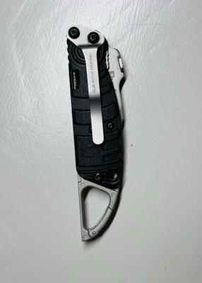 CRKT FLUX Folding Knife Black Silver 9042 Clip On Gorpcore Outdoor Hiking - Image 1 of 4