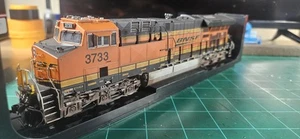 Intermountain HO Scale BNSF ET44C4 Loco No. 3733 DCC NON SOUND - Picture 1 of 4