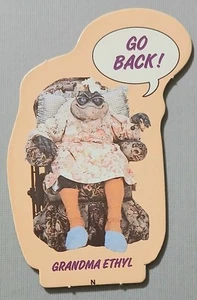 Dinosaurs Gotta Love Me! 1991 Game Replacement Part - Grandma Ethyl Figure - Bild 1 von 1