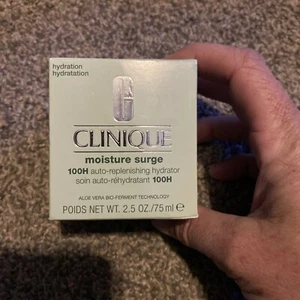 Clinique Moisture Surge 100h Auto-Replenishing Hydrator - Full Size (2.5oz/75ml) - Picture 1 of 2