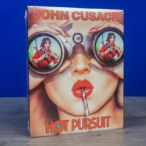 Hot Pursuit (Blu-ray) John Cusack/Robert Loggia/Ben Stiller NEW w/slipcover KL - Picture 1 of 3
