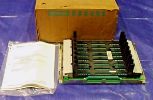 Nuevo en caja Siemens/Texas Instruments 500-5892 6 ranuras base de E/S, máximo 1440 VA por salida - Imagen 1 de 9