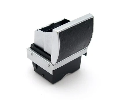 Vintage Waist Level Finder for SI10 Exakta - Image 1 of 4