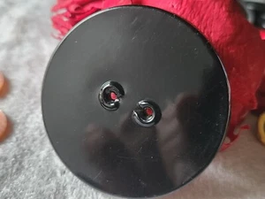 Enorme bouton ancien en celluloïd noir XXL 5 cm ou 50 mm ref 933 - Imagen 1 de 5