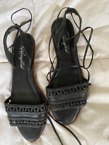 Womens Black Pappagallo flat sandals with ankle straps 5.5 - Bild 1 von 5