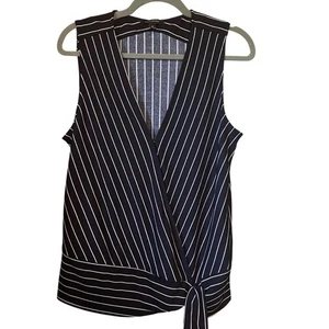 Blusa para mujer Banana Republic sin mangas envolvente cuello en V - Imagen 1 de 5
