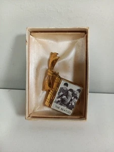 Vintage 1964 Beatles Brooch Pin With Miniature Booklet Of Postcards - Picture 1 of 3