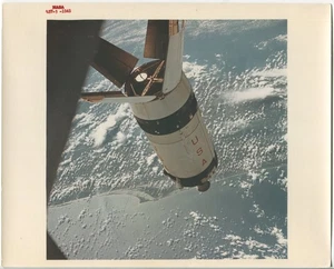 NASA Foto - Kodak Red Serial AS7-3-1545 - Apollo 7 Rendevous - Photograph 1968 - Picture 1 of 2
