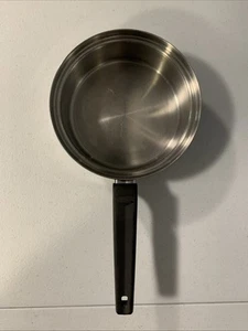 Sartén para salsa Royal Prestige 7 capas SS titanio plata aleación 1 qt hecha en EE. UU. *sin tapa* - Imagen 1 de 6