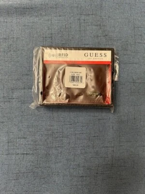 GUESS Men's RFID Chavez Passcase - Image 1 of 4