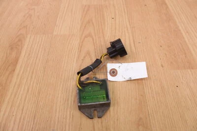 Regulador de voltaje Ski-Doo Summit 600 1999 Foto 1 de 4