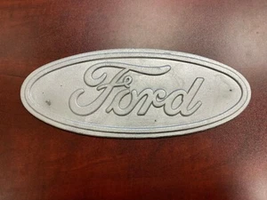FORD PLAQUE CASTING - Picture 1 of 2