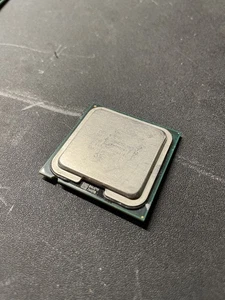 INTEL CORE 2 DUO E4300 1.8GHZ 800MHZ LGA 775 CPU PROCESSOR SL9TB - Picture 1 of 2