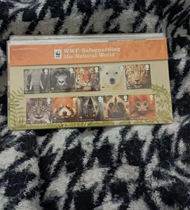 WWF: Safeguarding The Natural World - Pack #454 - Royal Mail Presentation Pack - Picture 1 of 2
