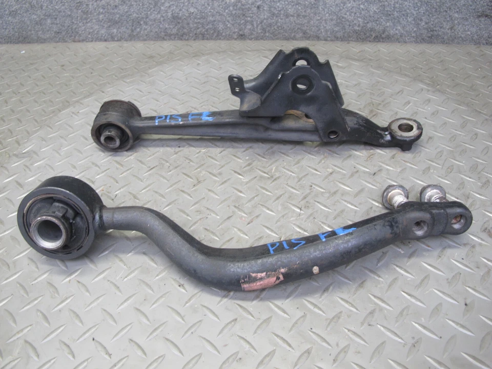 01-05 LEXUS JCE10L IS300 SET OF 2 FRONT LEFT SUSPENSION LOWER CONTROL ARM OEM - Image 1 of 4