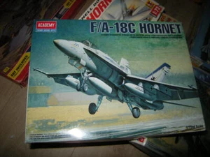 1:72 Academy F/A-18C Hornet en EMBALAJE ORIGINAL-RARO/RARO- - Imagen 1 de 1