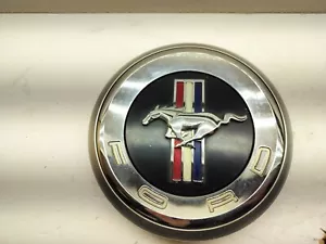 10-12 FORD MUSTANG EMBLEMA TAPA MALETERO TRASERO - Imagen 1 de 3