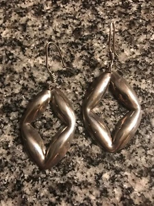 ¡HERMOSOS PENDIENTES COLGANTES PERFORADOS TAXCO DE PLATA ESTERLINA! MARCA TA-70 O TR-70 - Imagen 1 de 10