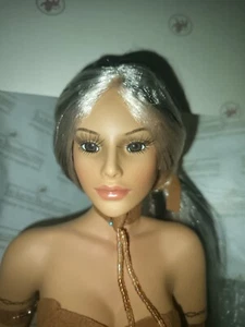 Ashton-Drake ~ Cindy McClure ~ Fantasía Águila ~ Muñeca ~ RARA ~ Espinas de AMOR - Imagen 1 de 18