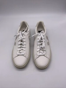 Veja Campo Lace Up Sneakers Men's Size 9 NWOB White Gray - Picture 1 of 8