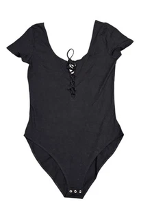 Body ROSA Victoria's Secret Talla M Con cordones Cuello Redondo Manga Corta Negro  - Imagen 1 de 8