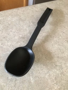 Pampered Chef Nylon Spoon GUC! shows minor wear - Picture 1 of 2