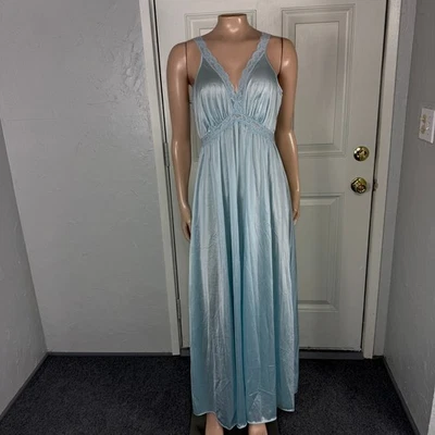 Vintage Olga Nightgown Large 9633 Nylon Lace Long Plunge Gown secret hug S10 - Image 1 of 4