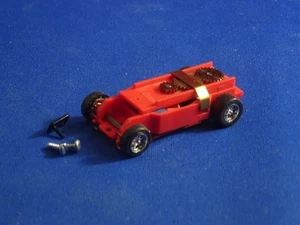 NEW DASH SALMON COLORED CHASSIS+ROAD RACE REPLICAS CHROME WHEELS AURORA T-JET - Picture 1 of 4