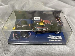 Minichamps 1/43 Red Bull Sebastian Vettel Show Car 2010 - Picture 1 of 5