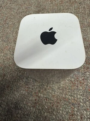 Apple AirPort Time Capsule A1470 2TB 5th Generation mid 2013, Used, Working - Image 1 of 4