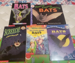 BATS - LOT OF 5 PAPERBACK BOOKS - CHILDFREN - SCREECH!, BATS, BATS, BATS, BATS, - Bild 1 von 3