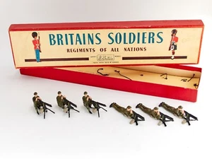 W. BRITAIN No. 1318 MACHINE GUNNERS Britains' Regiments of all Nations SET #V25 - Picture 1 of 24