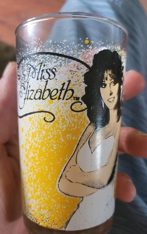 Vintage Rare Ms. Elizabeth glass WWF tumbler excellent 1988 Titan Sports Cover