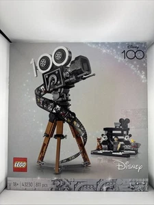 LEGO Disney: Walt Disney Tribute Camera (43230) - Picture 1 of 6