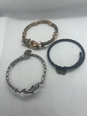 Lote 8 Pulseras Alex Ani Plata Bronce Cristal Ámbar, Corazón Pergamino y Cuentas 3 Piezas Foto 1 de 4