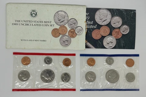 1989 US Mint Set Uncirculated P & D Coin Set, 12 Coins Cover