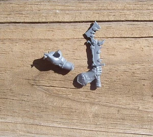 W:AOS Ogor Mawtribes Mournfang Pack Champion Skalg Prey Hacker Sword Arm Bits - Picture 1 of 1