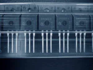 IPA60R190E6 6R190E6 Infineon N-Ch Power MOSFET 600V 20.2A 190mOhm 34W TO-220FP - Picture 1 of 3