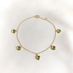 3.95 Carat Natural Peridot Bracelet 14K Yellow Gold Heart Minimalist Birthstone - Picture 1 of 7