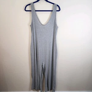 Rolla Coaster Sleeveless Ribbed Jumpsui Knit Crop Leg Size Large Gray White - Picture 1 of 6