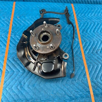 05-12 TOYOTA AVALON XL Front Passenger Right Spindle/Knuckle w/Hub OEM - Image 1 of 4