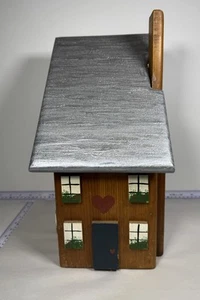 Cabaña de troncos vintage hecha a mano arte popular americano casa techo texturizado - Imagen 1 de 7