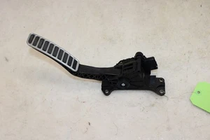 2012-2015 Chevrolet Camaro Accelerator Pedal 22741800 OEM MG78 - Picture 1 of 8