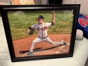 Max Fried Atlanta Braves Signed 16" x 20" White Pitching Horizontal Photo - Picture 1 of 4