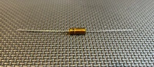 Vishay Wet Slug Tantalum Capacitor 100UF 60 V 135D107X9060F6 - Picture 1 of 5