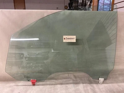 2004 Nissan Armada Front Door Glass Drivers Side - Image 1 of 3
