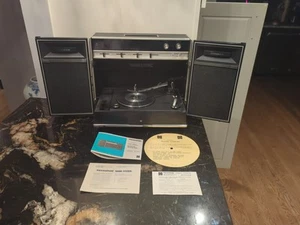 Vintage PANASONIC SG-650 Stereo Receiver AM/FM with Turntable - Picture 1 of 12