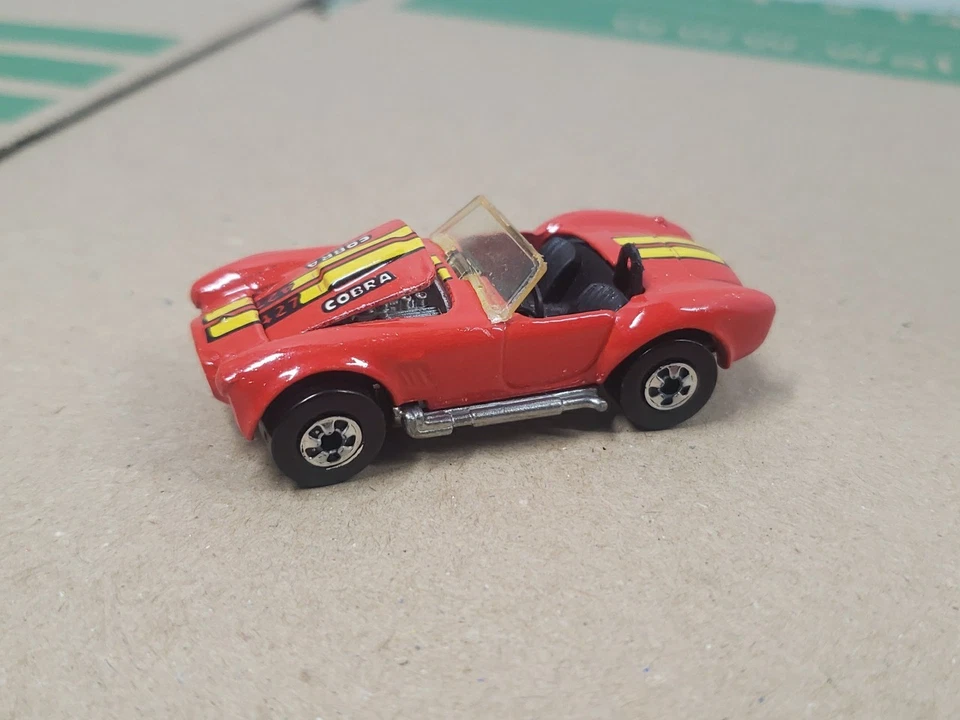 De colección 1982 Hot Wheels Rojo Clásico Cobra 427 Real Riders Gris Bujes Rayas T3 Foto 1 de 4